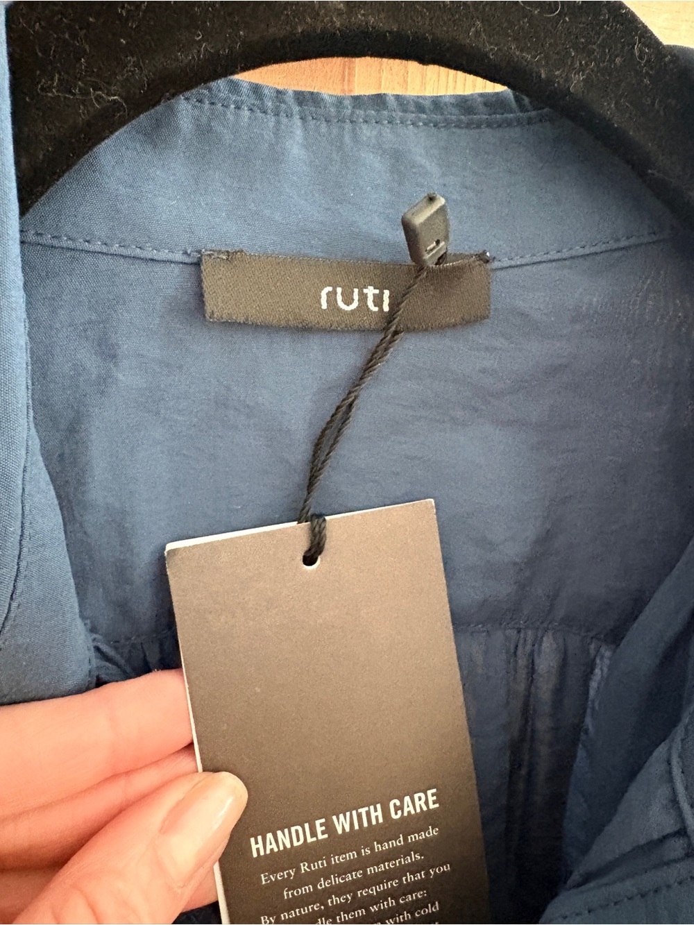 Ruti NWT sz XS Navy Blue Oversized, Short-Sleeve Voile Button Placket Blouse - Picture 3 of 8
